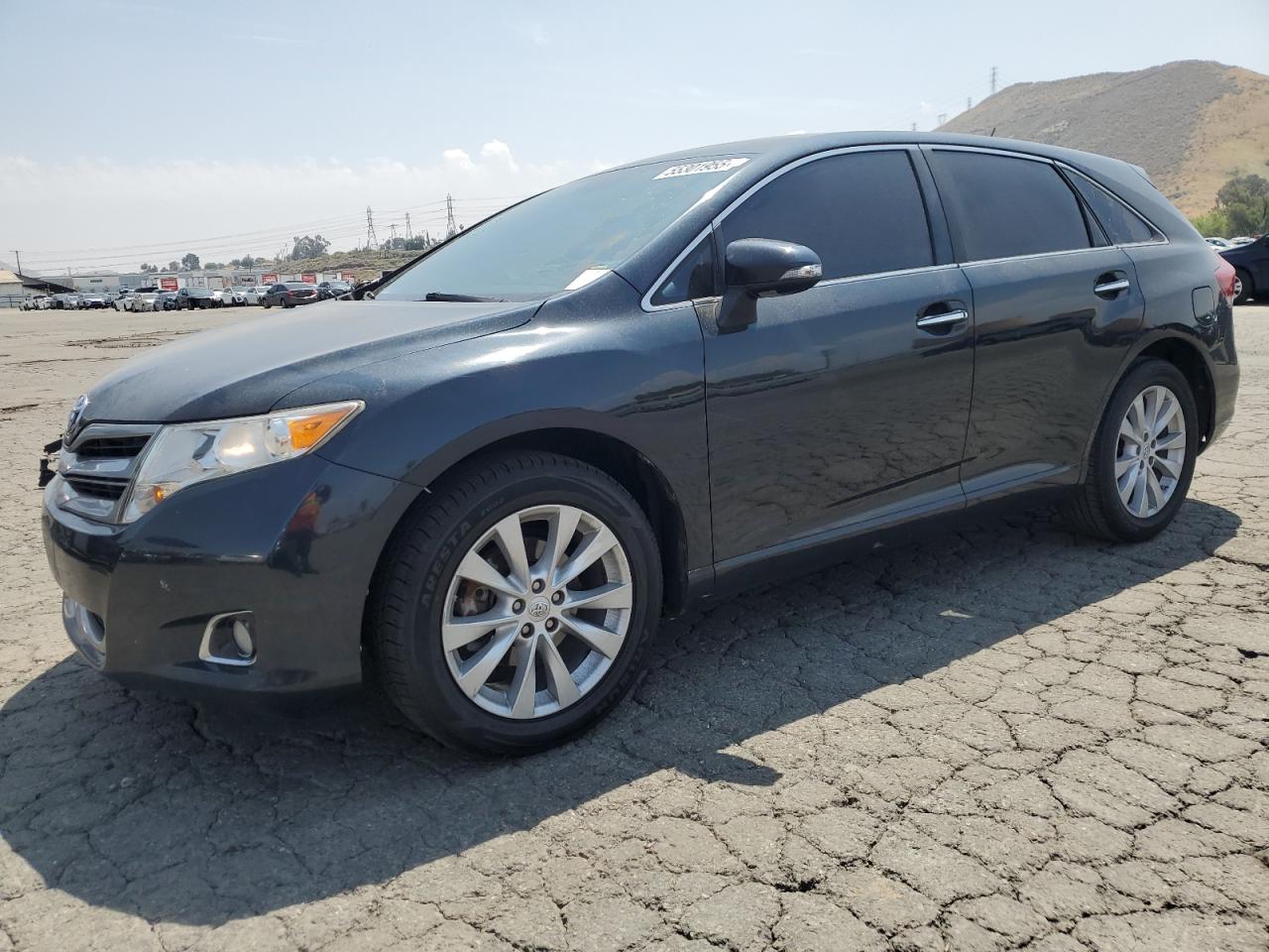 2014 Toyota Venza Le for Sale in Colton, CA - Minor Dent/Scratches
