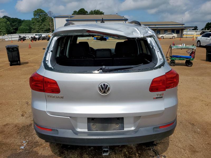  VOLKSWAGEN TIGUAN 2016 Сріблястий