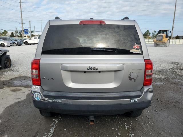  JEEP PATRIOT 2016 Silver