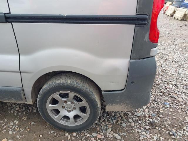 2008 VAUXHALL VIVARO 270