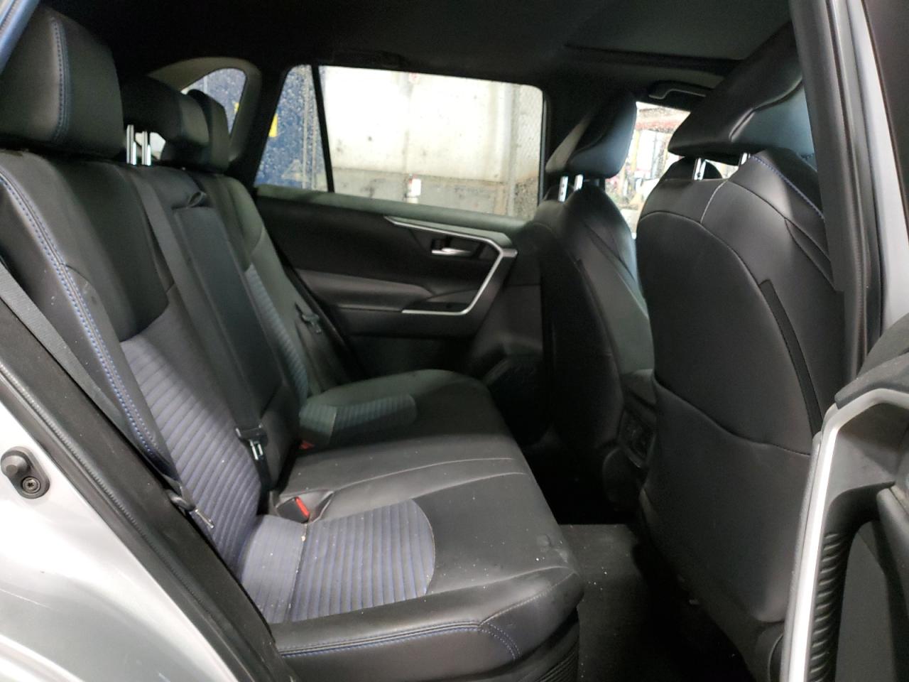 2021 Toyota Rav4 Xle VIN: 2T3RWRFV2MW127377 Lot: 55525265