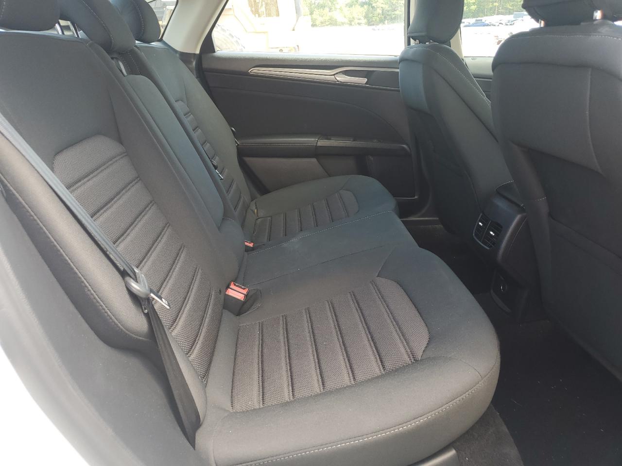 2019 Ford Fusion Se VIN: 3FA6P0LU0KR264011 Lot: 56827185