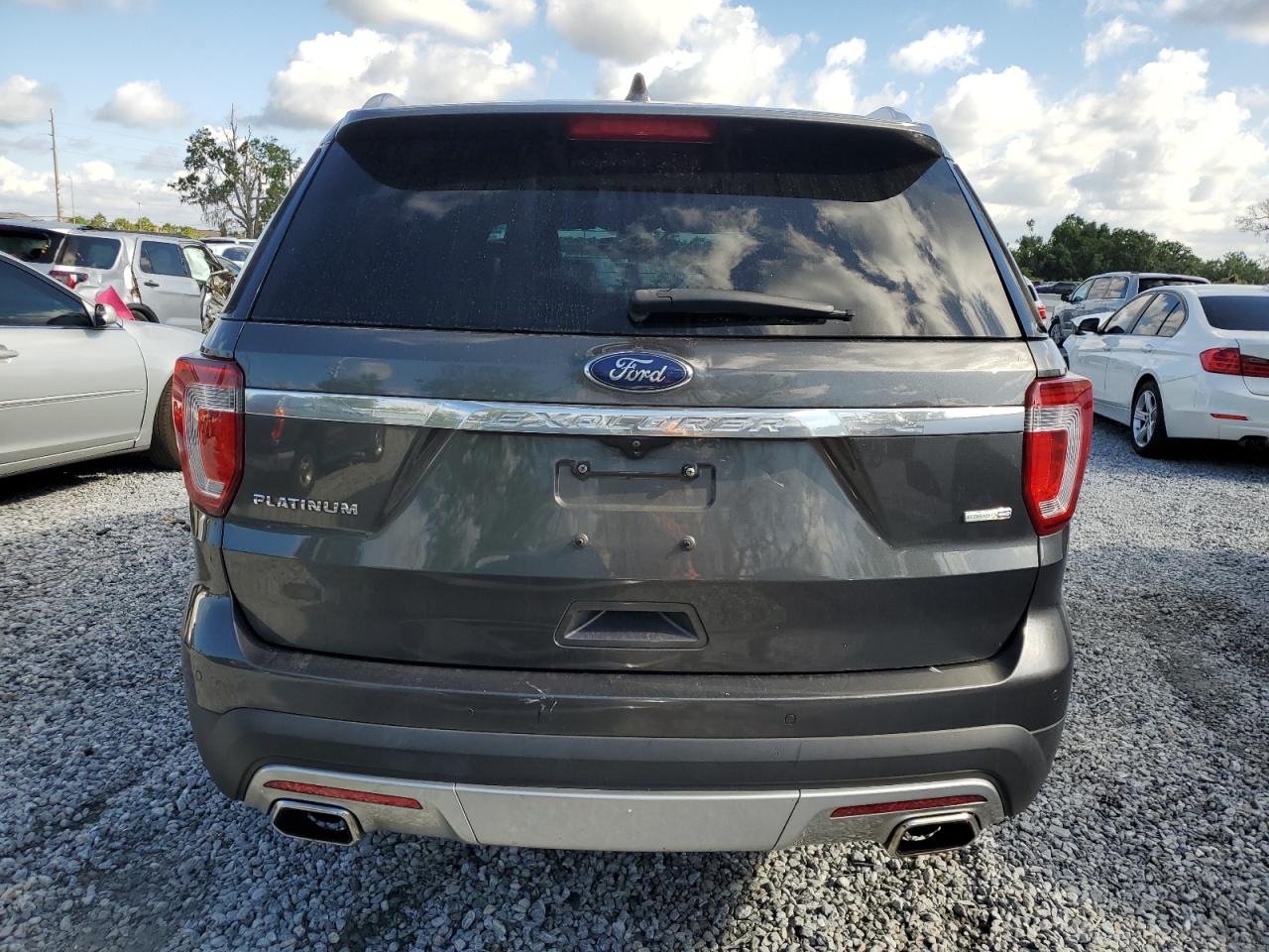 2017 Ford Explorer Platinum VIN: 1FM5K8HT9HGA01868 Lot: 56565135