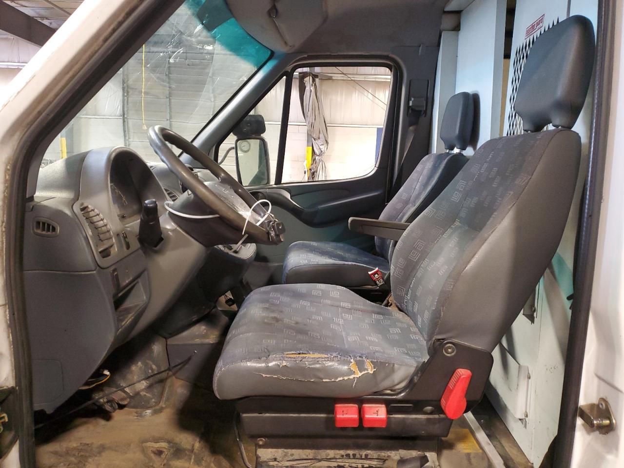 2005 Dodge Sprinter 2500 VIN: WD0PD644955811655 Lot: 55257445