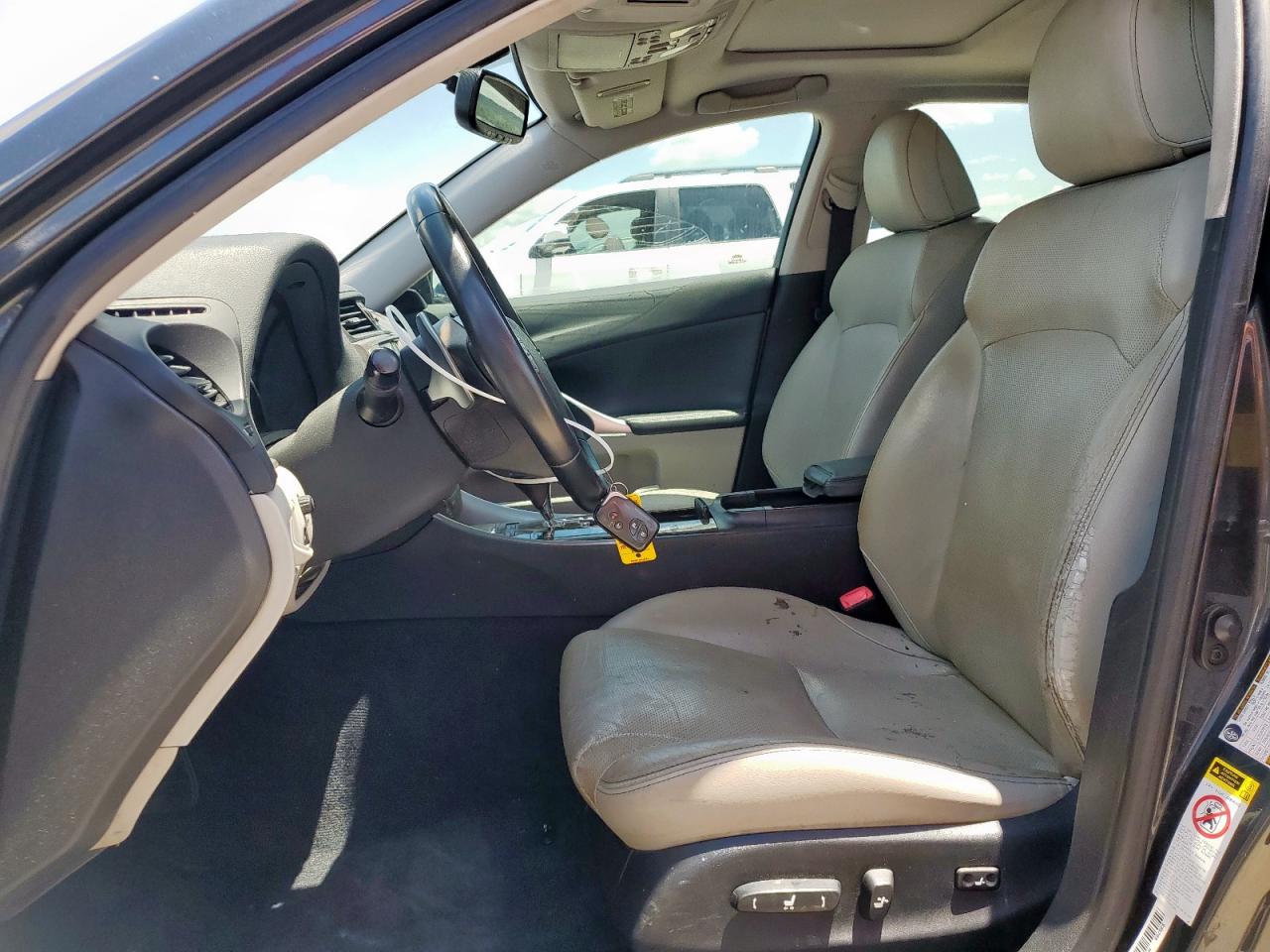 2011 Lexus Is 250 VIN: JTHBF5C21B5137549 Lot: 55853435