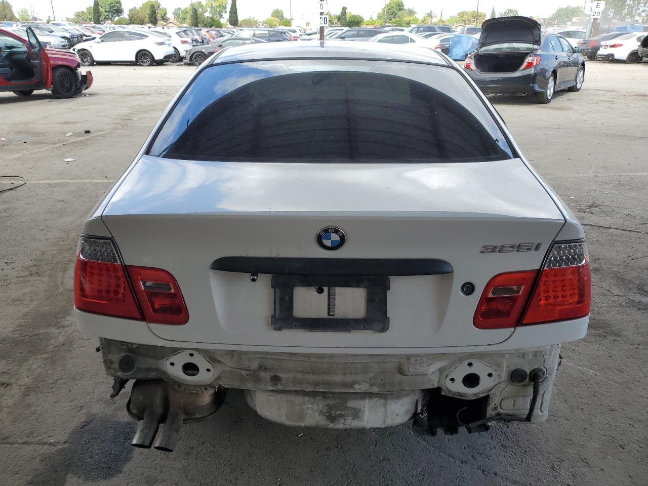 2001 BMW 325 I VIN: WBAAV33461FU75489 Lot: 56915185