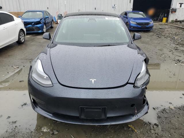  TESLA MODEL 3 2023 Серый