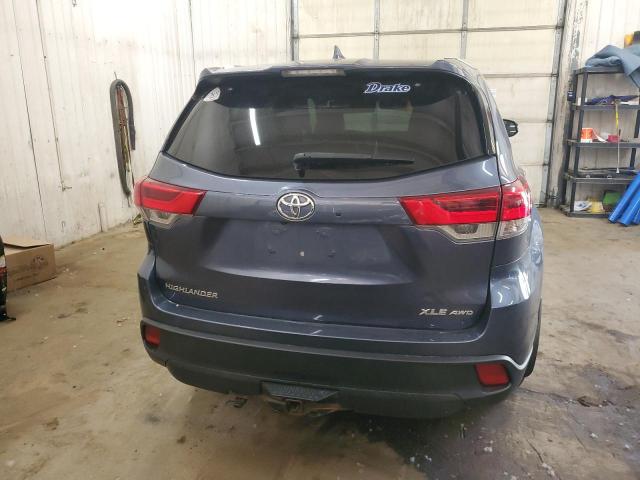  TOYOTA HIGHLANDER 2018 Granatowy