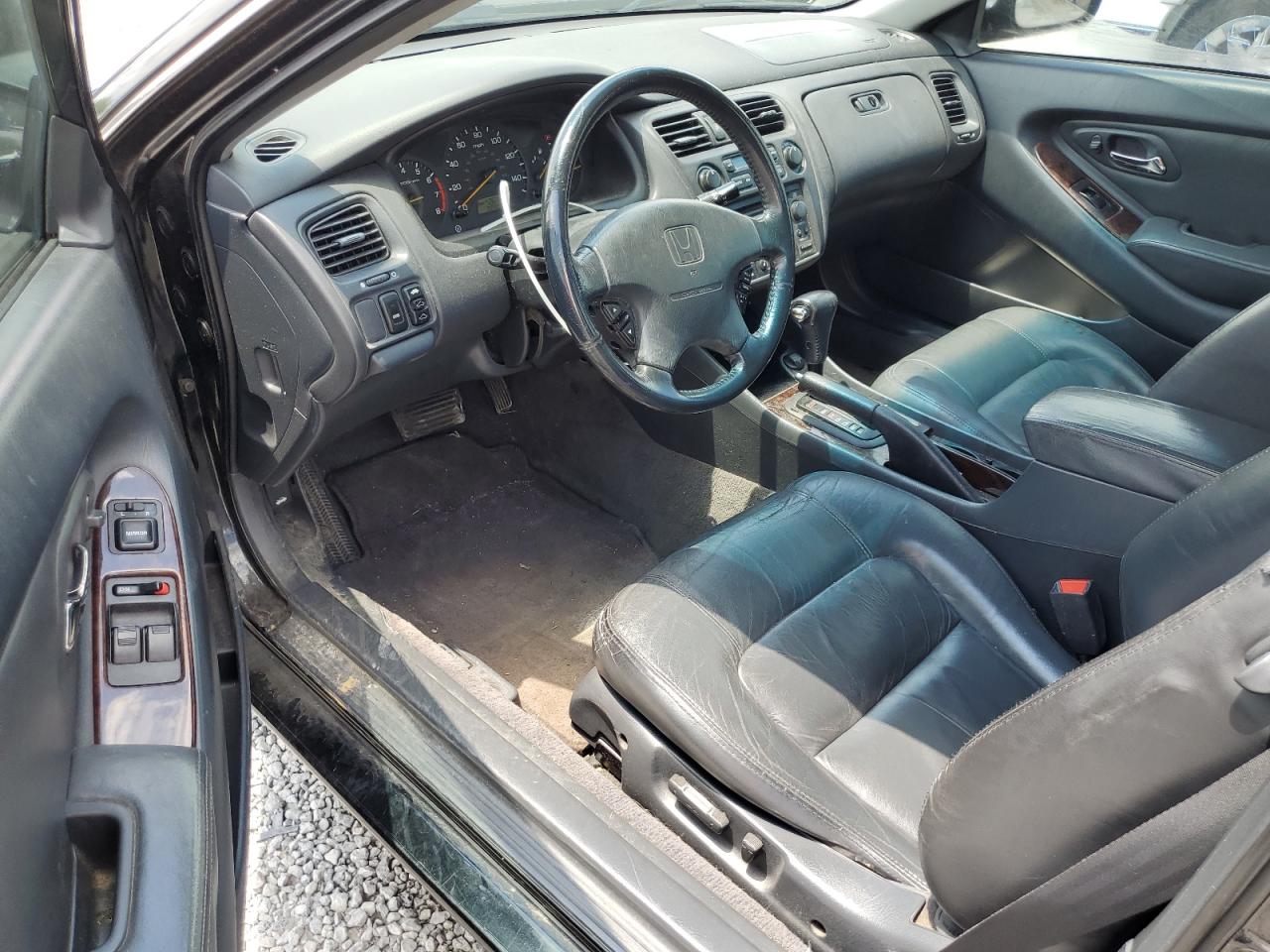 2000 Honda Accord Ex VIN: 1HGCG2257YA040175 Lot: 56169295