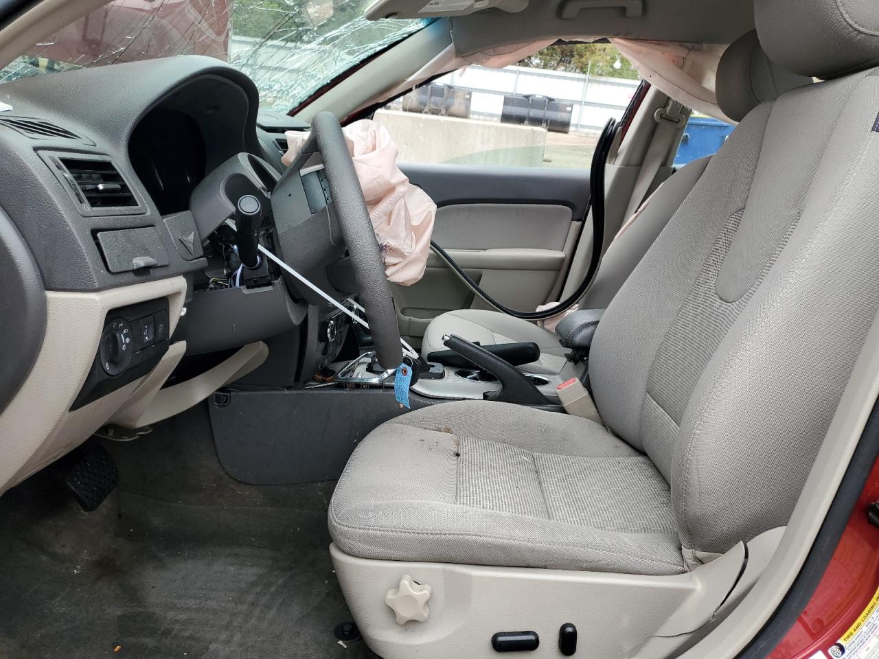 2011 Ford Fusion Se VIN: 3FAHP0HA2BR266673 Lot: 55531525