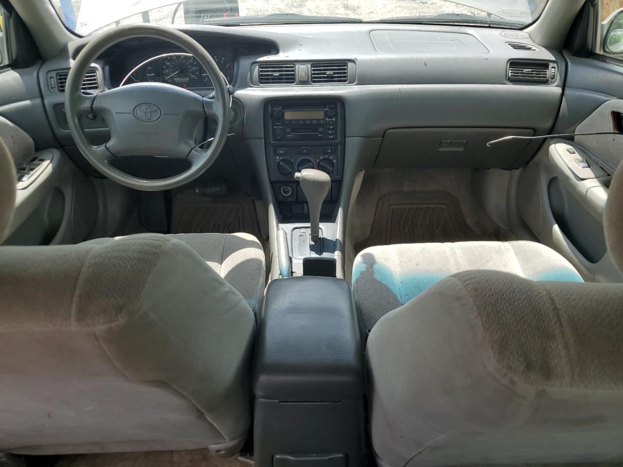 2000 Toyota Camry Ce VIN: 4T1BG22K5YU013891 Lot: 56693255