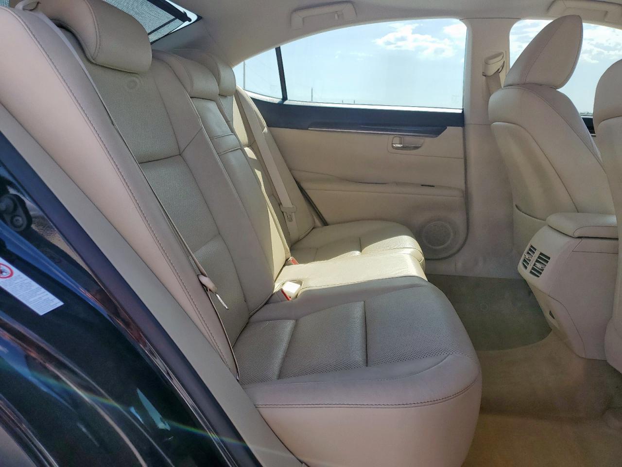 2014 Lexus Es 350 VIN: JTHBK1GG3E2118145 Lot: 56720075