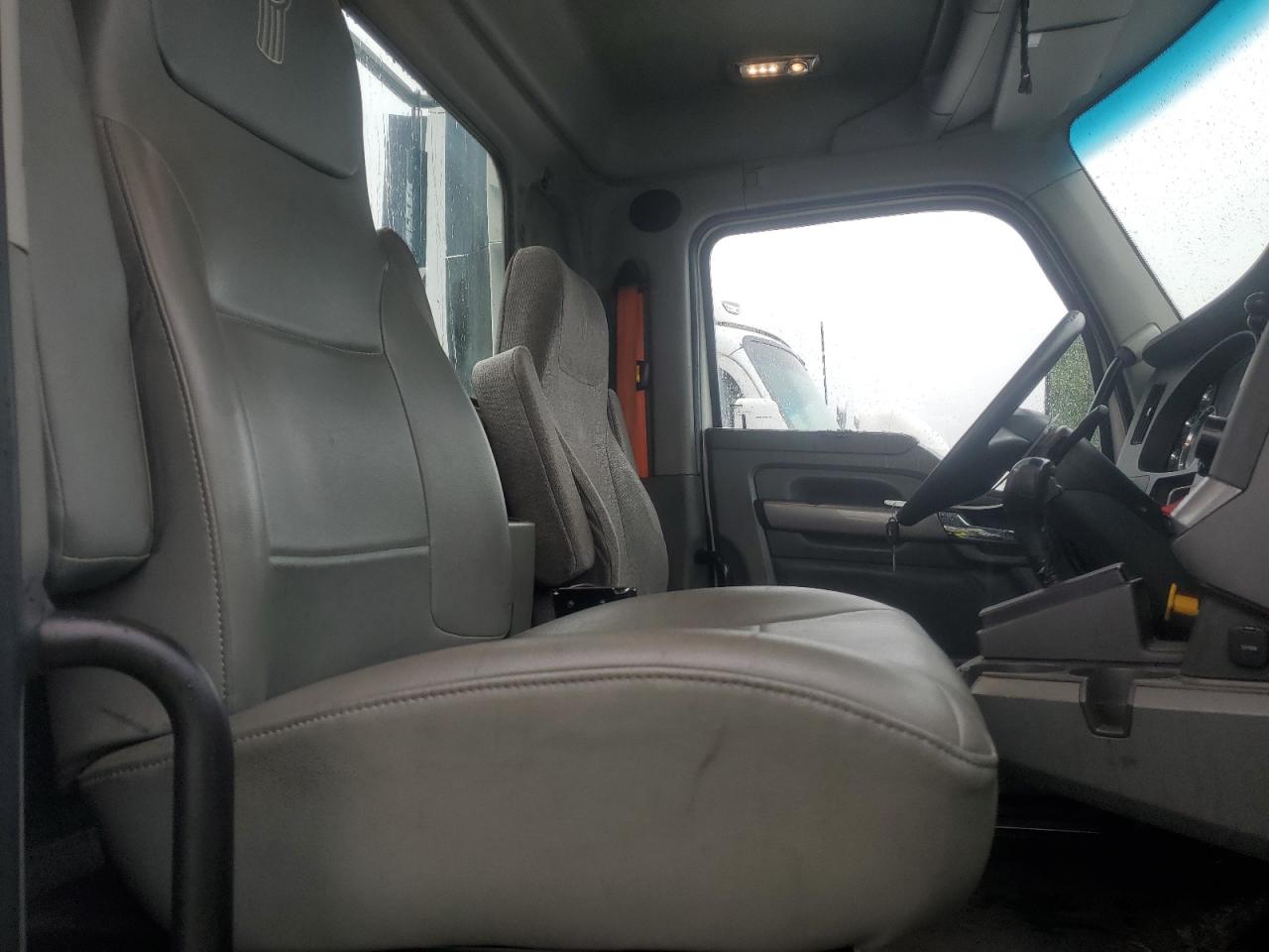 KENWORTH All Models 2014 VIN 1XKYA48X5EJ403017 фото 6