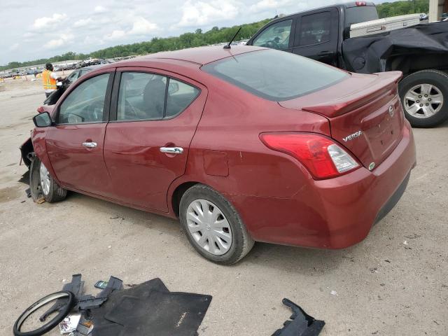  NISSAN VERSA 2018 Червоний