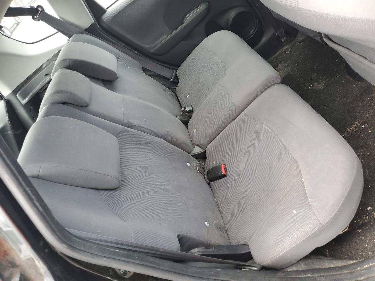 2011 Honda Fit VIN: JHMGE8H33BC015007 Lot: 56967105
