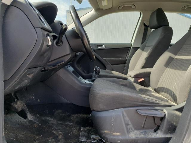 Parquets VOLKSWAGEN TIGUAN 2015 Biały