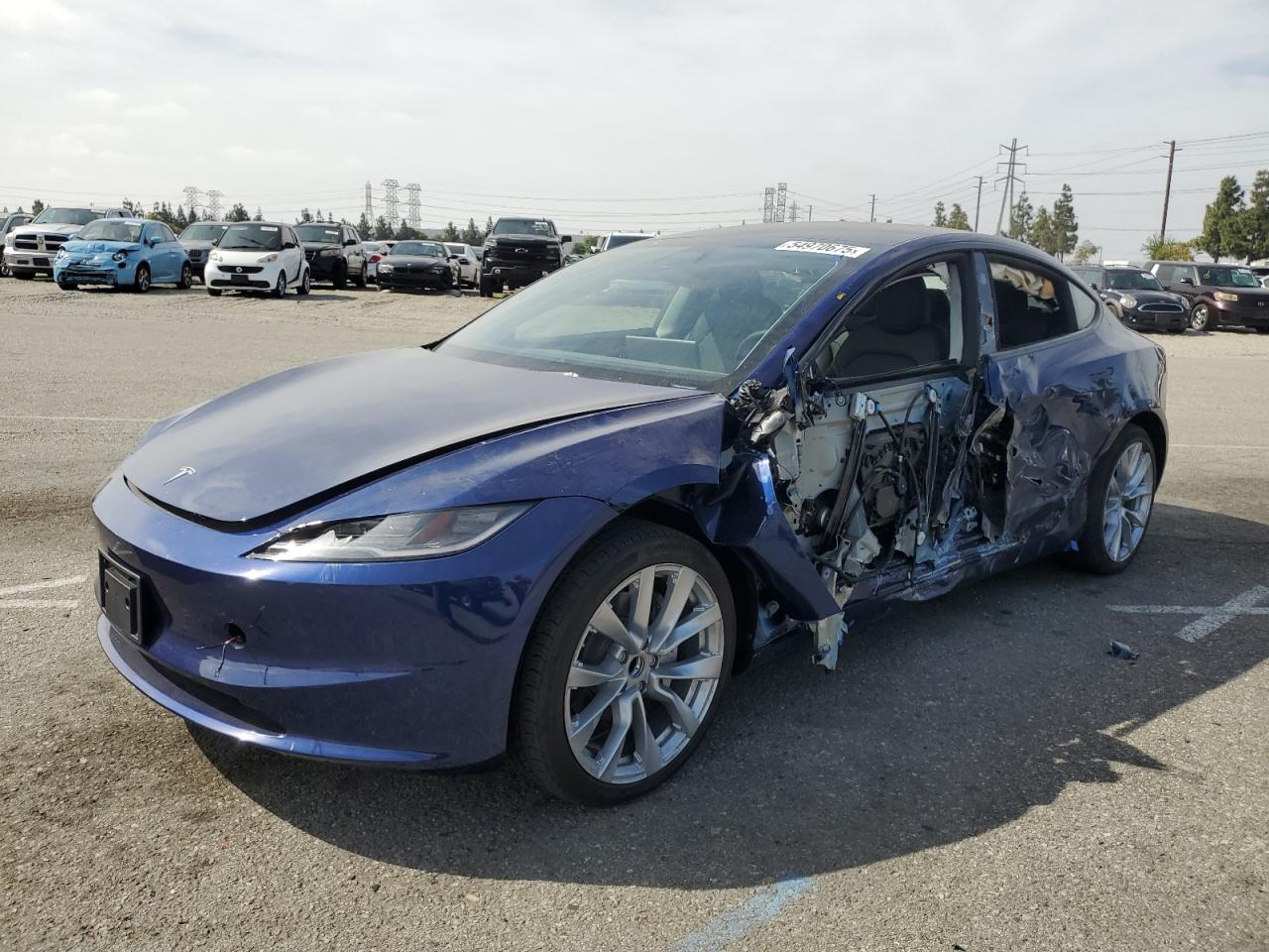 2025 Tesla Model 3 zu verkaufen in Rancho Cucamonga, CA - Side
