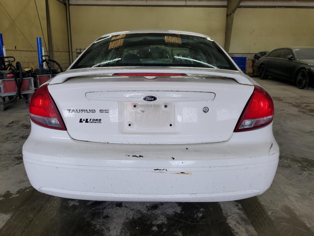 2005 Ford Taurus Se VIN: 1FAFP53265A157748 Lot: 56579625