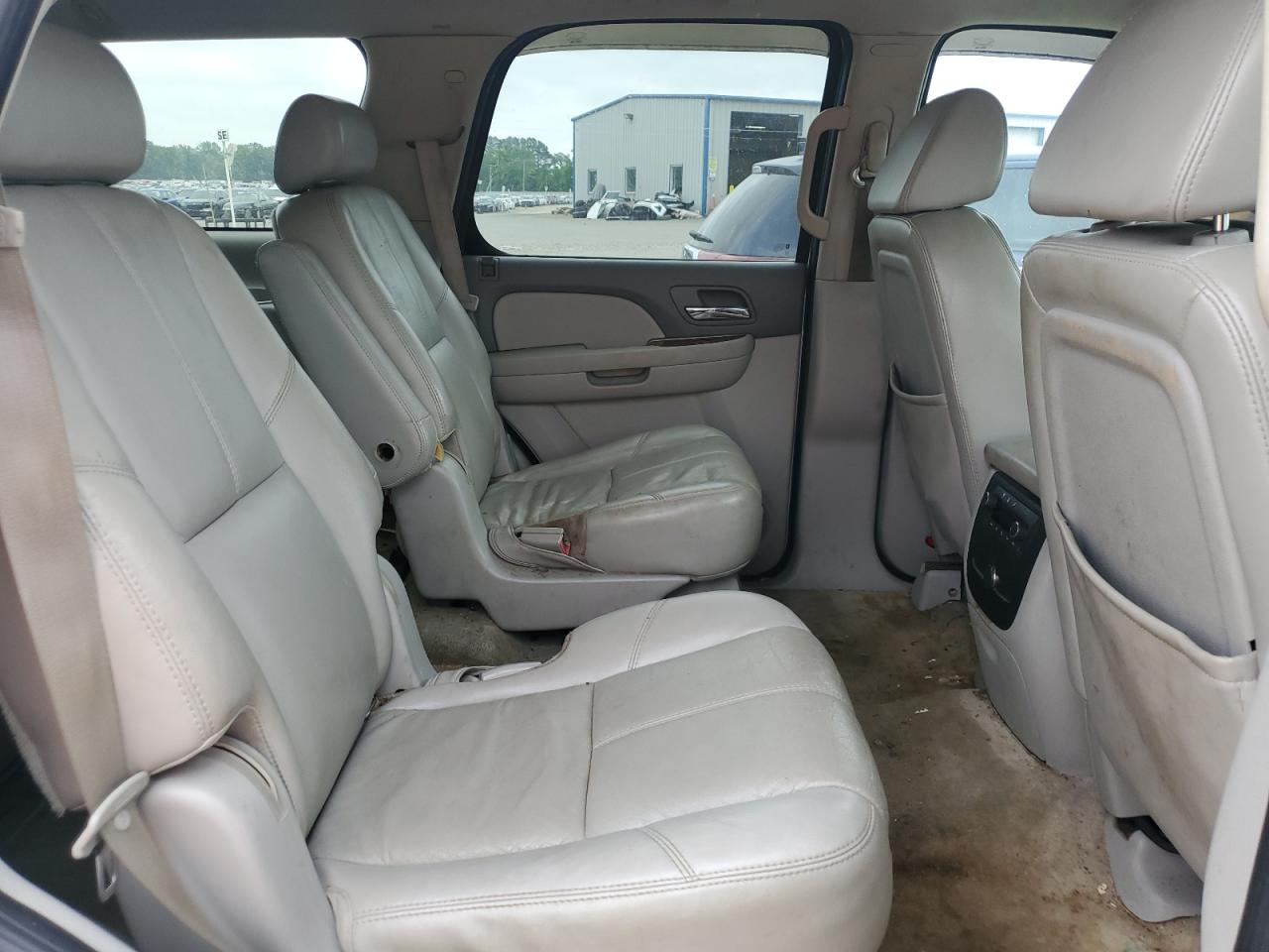 2007 Chevrolet Tahoe C1500 VIN: 1GNFC13J37R310572 Lot: 57430765