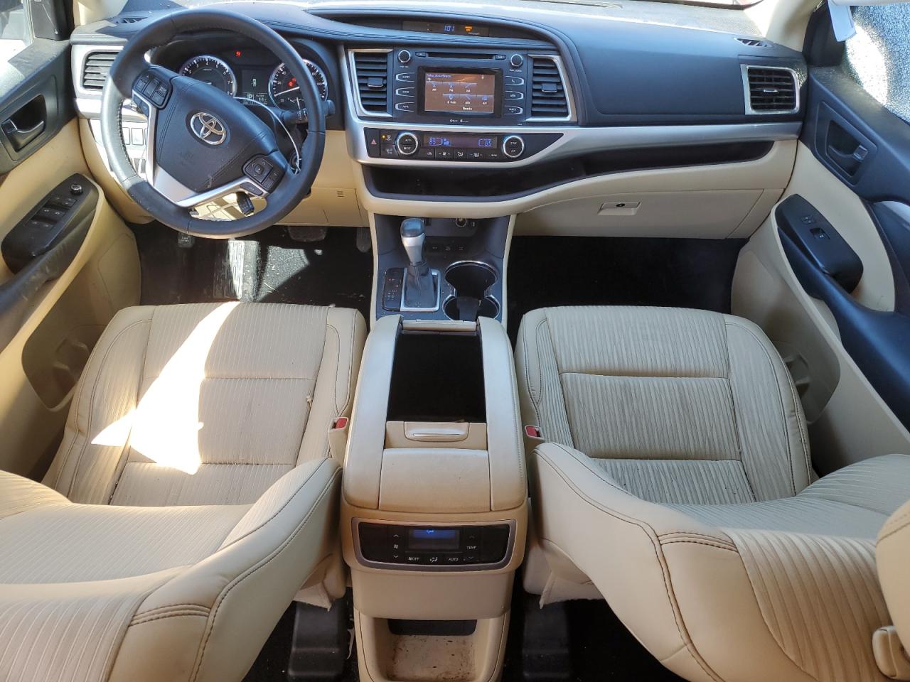 2015 Toyota Highlander Le VIN: 5TDBKRFH6FS146056 Lot: 58939305