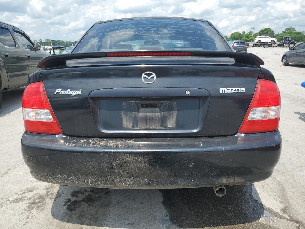 2002 Mazda Protege Dx VIN: JM1BJ225020537013 Lot: 56952495