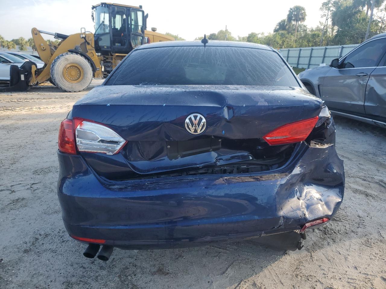 2014 Volkswagen Jetta - Image 6