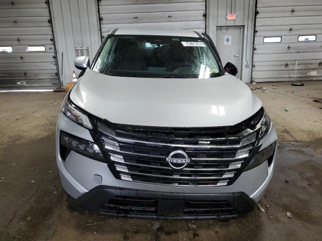  NISSAN ROGUE 2024 Silver