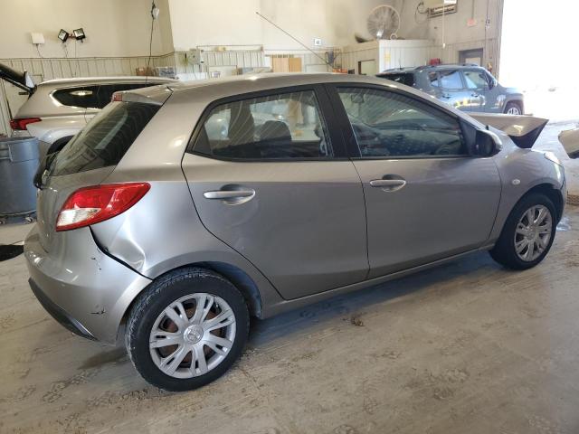  MAZDA 2 2013 Srebrny