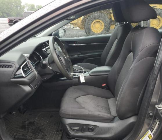  TOYOTA CAMRY 2018 Серый