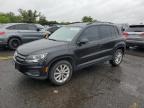 2018 Volkswagen Tiguan Limited  продається в Pennsburg, PA - Rear End