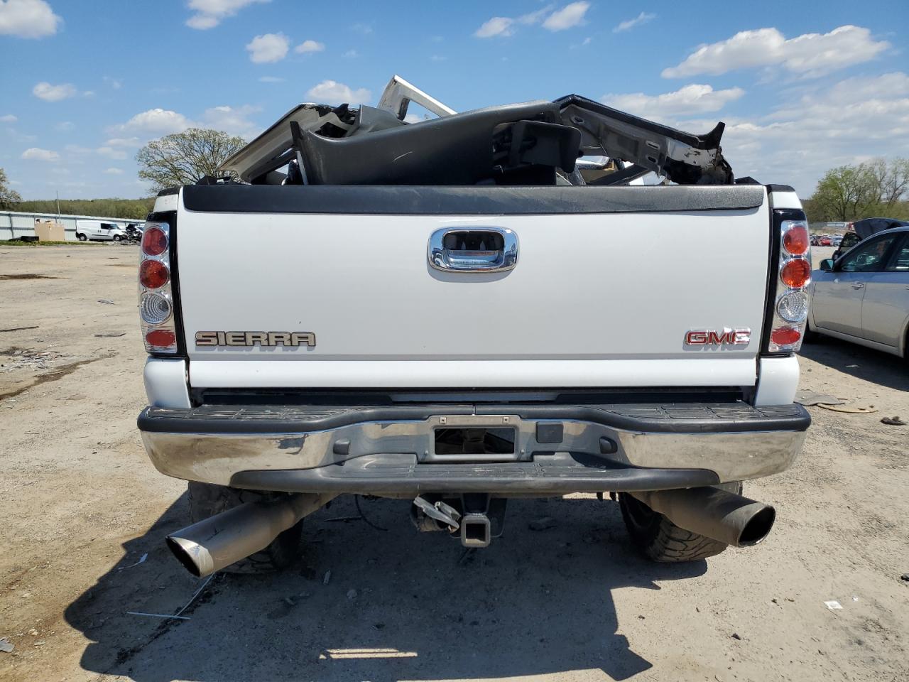 2004 GMC Sierra K2500 Heavy Duty VIN: 1GTHK29274E402605 Lot: 55726705