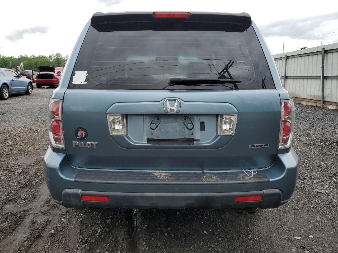 2007 Honda Pilot Lx VIN: 5FNYF18107B027537 Lot: 58220225