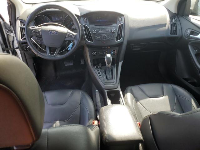 Хетчбеки FORD FOCUS 2016 Сріблястий