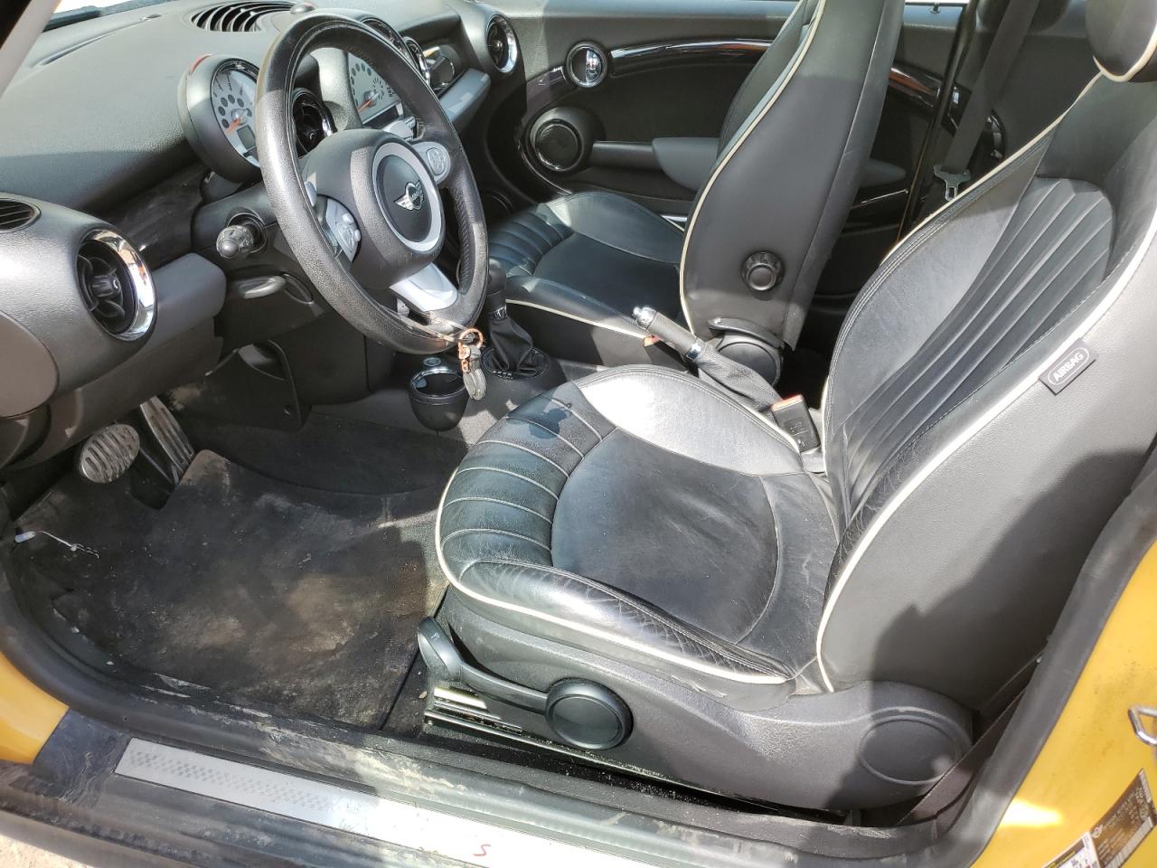 2009 Mini Cooper S VIN: WMWMF73539TW85832 Lot: 57343575