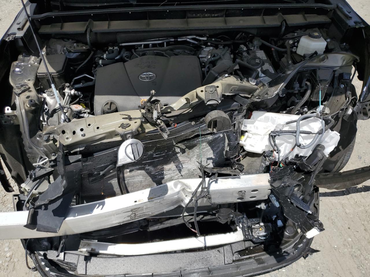 2022 Toyota Highlander Xle VIN: 5TDHZRBH0NS202972 Lot: 56211025