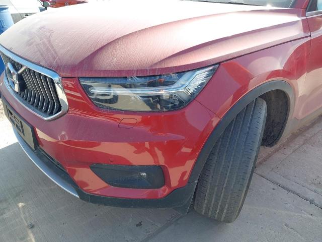 2020 VOLVO XC40 INSCRIPTION PRO B4 M 