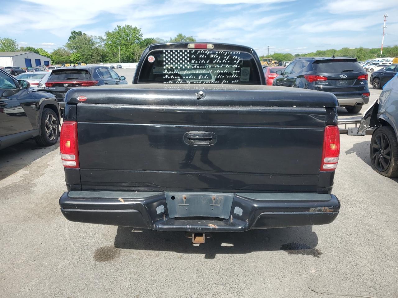 2002 Dodge Dakota Quad Sport VIN: 1B7HL38X02S720595 Lot: 57847915