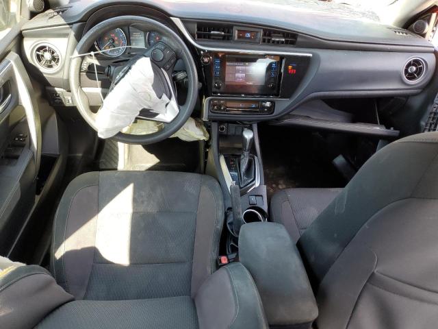  TOYOTA COROLLA 2018 Красный