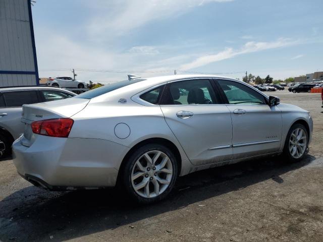 Sedans CHEVROLET IMPALA 2017 Srebrny