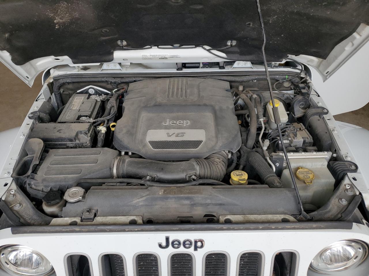 2018 Jeep Wrangler Unlimited Sahara VIN: 1C4HJWEG5JL918366 Lot: 55943685