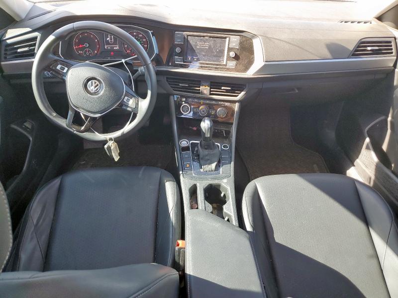  VOLKSWAGEN JETTA 2020 Серебристый