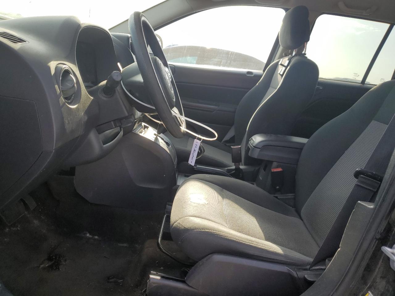 2016 Jeep Compass Sport VIN: 1C4NJCBA7GD687586 Lot: 56173245