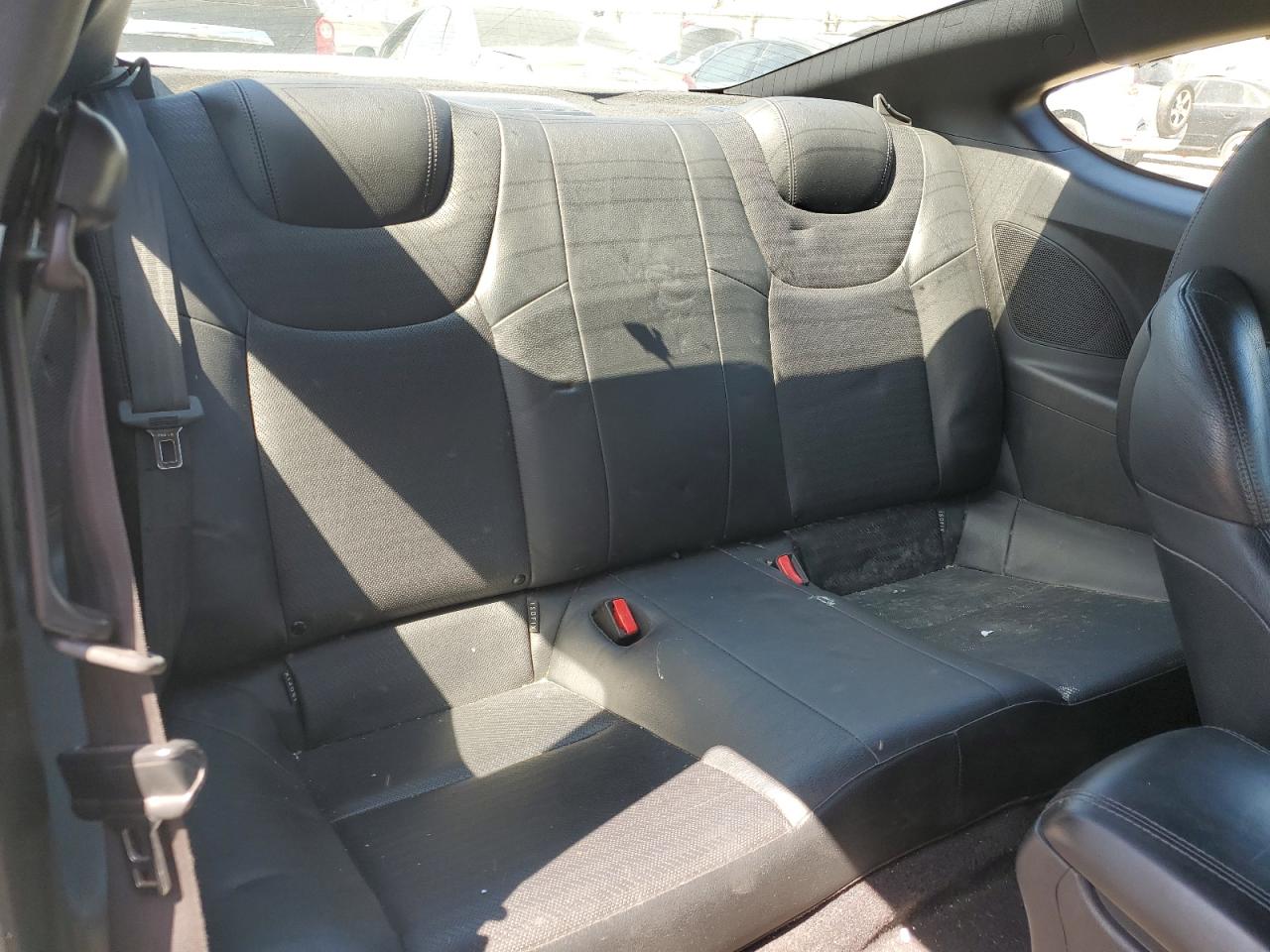 2013 Hyundai Genesis 3.8L VIN: KMHGC4DD0DU219142 Lot: 57229015