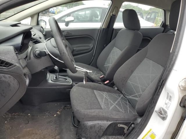 Седаны FORD FIESTA 2014 Белый