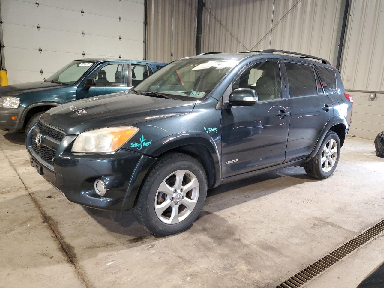 2009 Toyota Rav4 Limited for Sale in West Mifflin, PA - Side