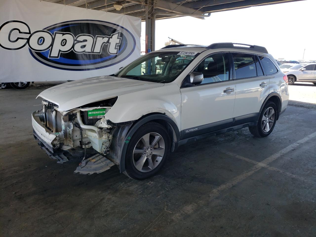 2014 Subaru Outback 3.6R Limited for Sale in Hayward, CA - Front End