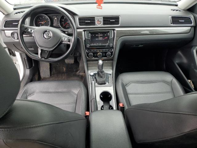  VOLKSWAGEN PASSAT 2017 Белый