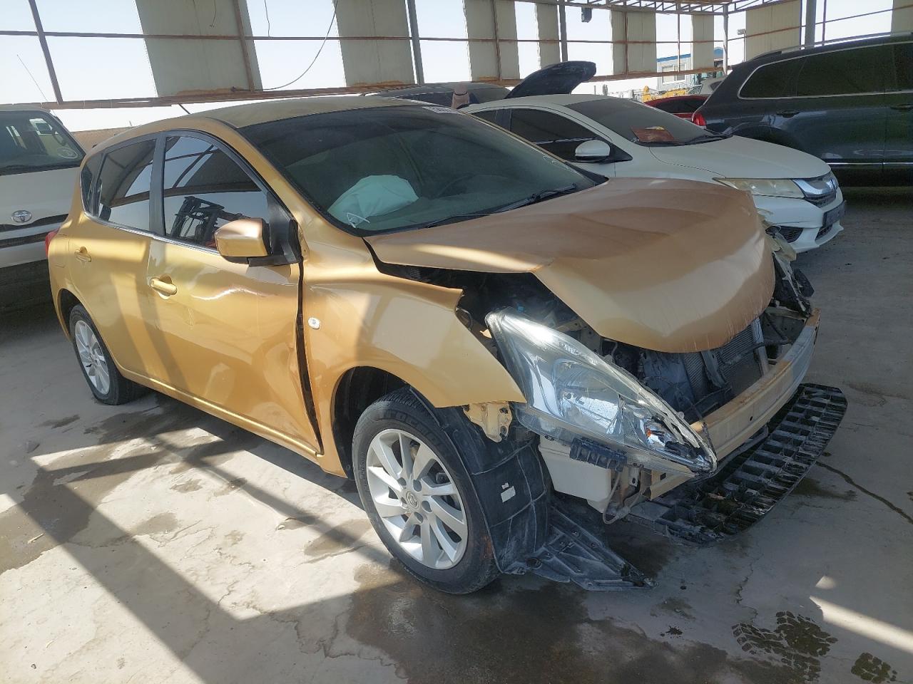 MNTBC2C91G6008789 - 2016 Nissan Tiida - #undefined