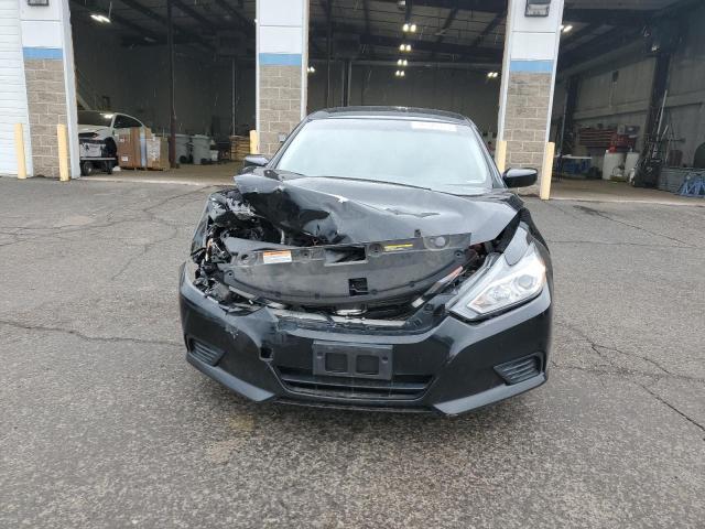  NISSAN ALTIMA 2018 Czarny