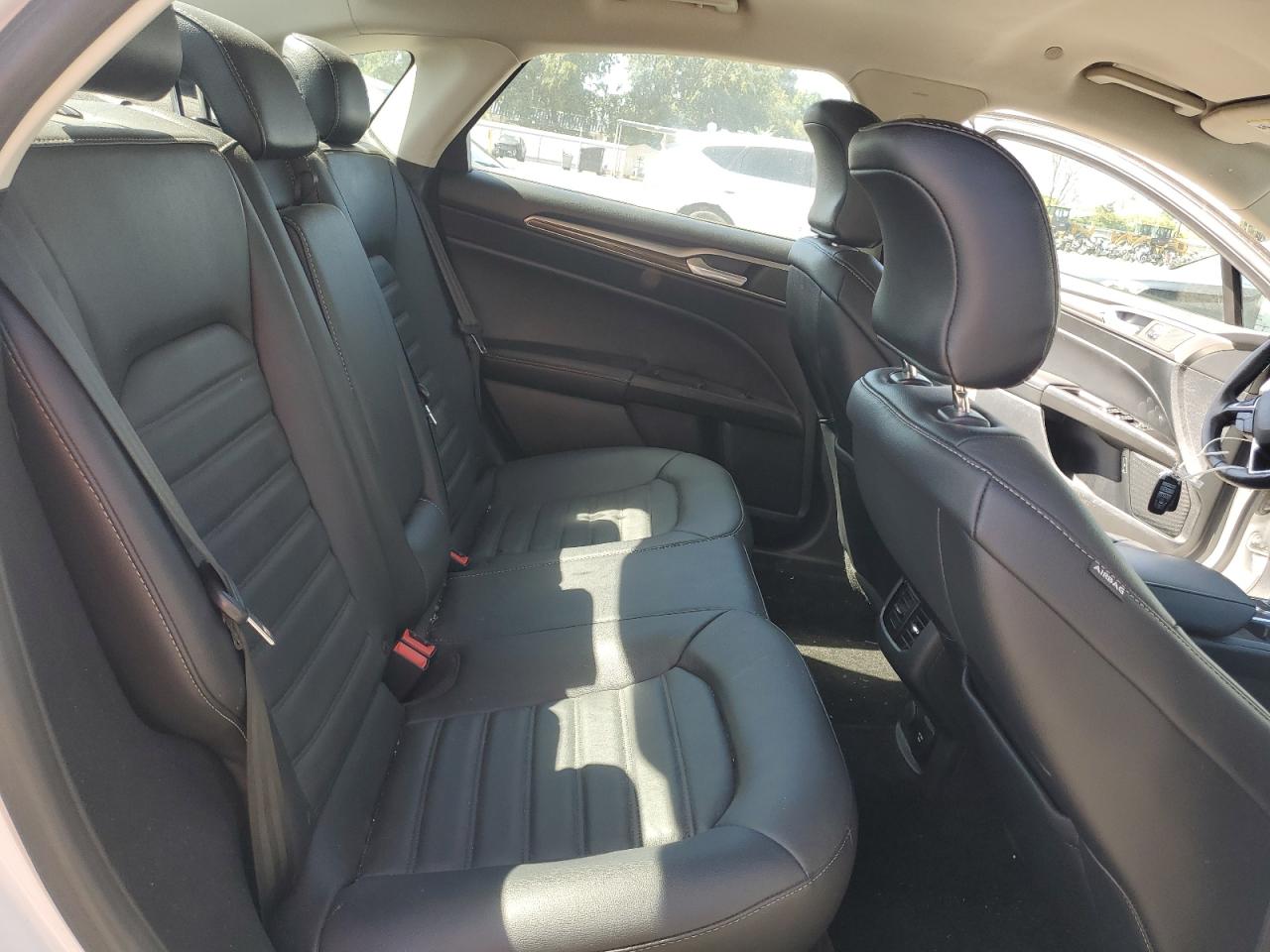 2018 Ford Fusion Se Hybrid VIN: 3FA6P0LU7JR171565 Lot: 54027845